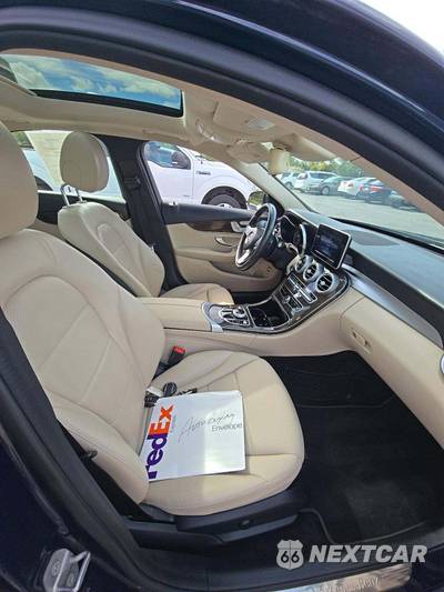 2017 Mercedes-Benz C 300 4MATIC Sedan - zdjęcie 18 z 21 - miniatura