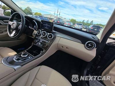 2017 Mercedes-Benz C 300 4MATIC Sedan - zdjęcie 19 z 21 - miniatura