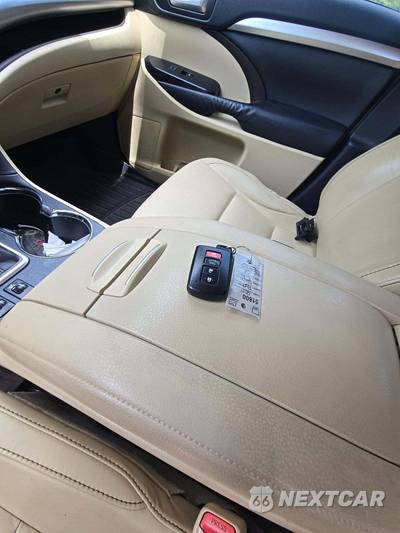 2015 Toyota Highlander XLE - zdjęcie 8 z 22 - miniatura
