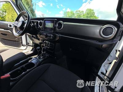 2022 Jeep Wrangler Unlimited Sahara - zdjęcie 19 z 21 - miniatura