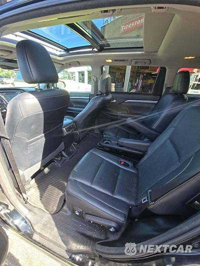 2017 Toyota Highlander Limited Platinum - zdjęcie 13 z 23 - miniatura