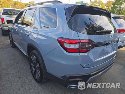 2023 Honda Pilot Touring - zdjęcie 2 z 21 - miniatura