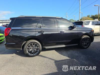 2027 Ford Expedition Platinum - zdjęcie 4 z 22 - miniatura