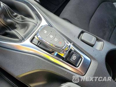 2023 Chevrolet Camaro LT1 Coupe - zdjęcie 8 z 22 - miniatura