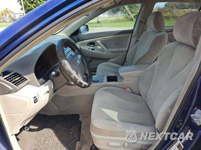 2009 Toyota Camry LE - zdjęcie 3 z 30 - miniatura