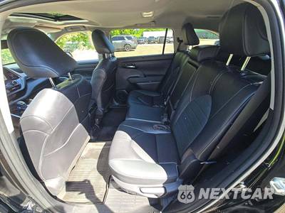 2023 Toyota Highlander XLE - zdjęcie 13 z 33 - miniatura