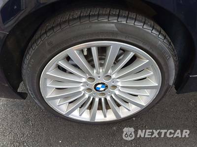 2013 BMW 3 Series Sedan 335i xDrive LUXURY LINE - zdjęcie 23 z 27 - miniatura