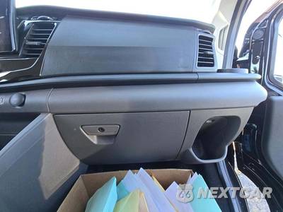2025 Ford Transit Passenger Van XLT Low Roof 148.0" WB - zdjęcie 20 z 29 - miniatura