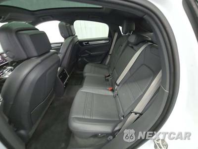 2022 Porsche Cayenne Coupe Platinum Edition - zdjęcie 13 z 34 - miniatura