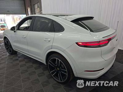 2022 Porsche Cayenne Coupe Platinum Edition - zdjęcie 2 z 34 - miniatura