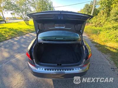 2022 Volkswagen Passat 2.0T SE - zdjęcie 14 z 24 - miniatura