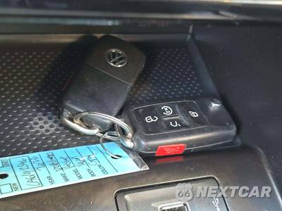 2022 Volkswagen Passat 2.0T SE - zdjęcie 8 z 24 - miniatura