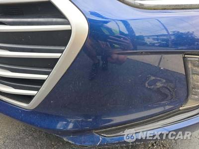 2017 Hyundai Elantra SE Sedan - zdjęcie 23 z 33 - miniatura