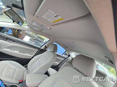 2017 Hyundai Elantra SE Sedan - zdjęcie 11 z 33 - miniatura