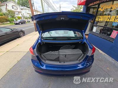 2017 Hyundai Elantra SE Sedan - zdjęcie 14 z 33 - miniatura