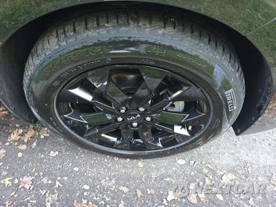 2023 Kia Carnival MPV SX Prestige 121.7" WB - zdjęcie 22 z 25 - miniatura