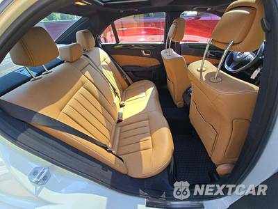 2010 Mercedes-Benz E 350 4MATIC Sedan - zdjęcie 16 z 26 - miniatura
