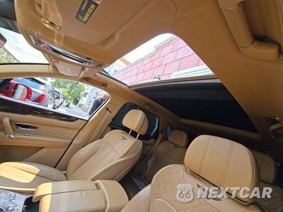 2017 Bentley Bentayga W12 - zdjęcie 11 z 24 - miniatura