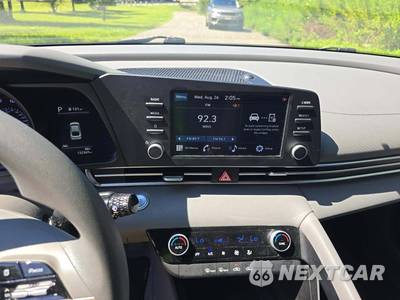 2023 Hyundai Elantra SEL - zdjęcie 10 z 25 - miniatura