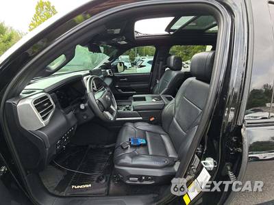 2024 Toyota Tundra Platinum Crew Cab Short Bed - zdjęcie 6 z 29 - miniatura