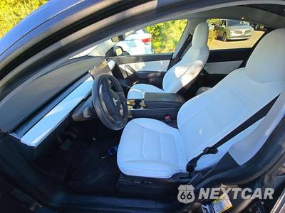 2021 Tesla Model Y Long Range - zdjęcie 6 z 25 - miniatura
