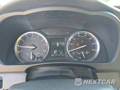 2015 Toyota Highlander LE - zdjęcie 9 z 26 - miniatura