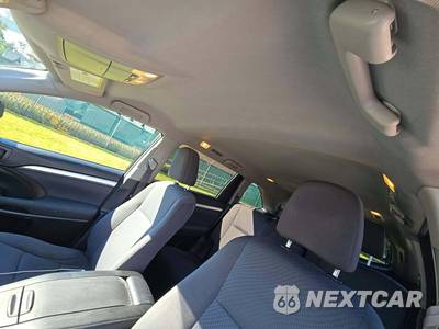 2015 Toyota Highlander LE - zdjęcie 11 z 26 - miniatura