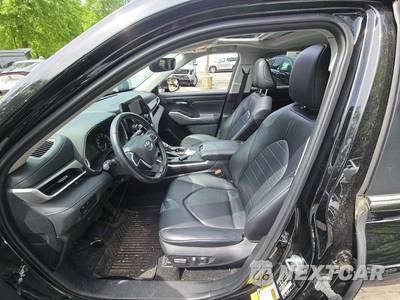 2023 Toyota Highlander XLE - zdjęcie 6 z 28 - miniatura