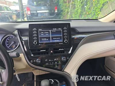 2022 Toyota Camry LE - zdjęcie 10 z 23 - miniatura