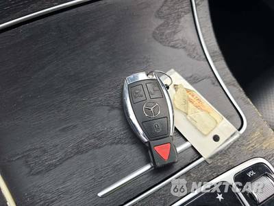 2016 Mercedes-Benz C 300 4MATIC w/Sport Pkg - zdjęcie 8 z 27 - miniatura