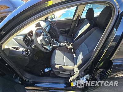 2017 Toyota Yaris iA Sedan - zdjęcie 6 z 24 - miniatura