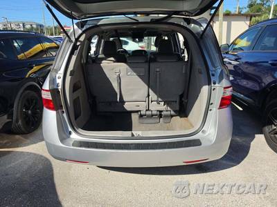 2013 Honda Odyssey EX-L w/RES 118.1" WB - zdjęcie 15 z 32 - miniatura
