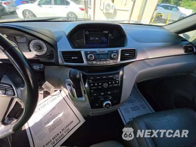 2013 Honda Odyssey EX-L w/RES 118.1" WB - zdjęcie 10 z 32 - miniatura