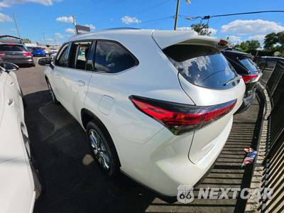 2021 Toyota Highlander Limited - zdjęcie 2 z 29 - miniatura