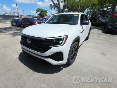 2025 Volkswagen Atlas Cross Sport 2.0T SEL R-Line Black