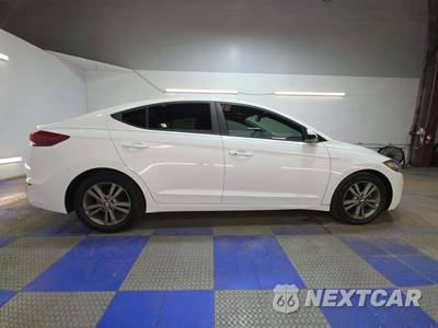 2017 Hyundai Elantra Value Edition Sedan - zdjęcie 4 z 29 - miniatura