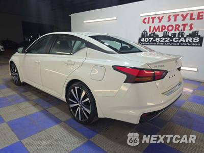 2021 Nissan Altima SR - zdjęcie 2 z 29 - miniatura