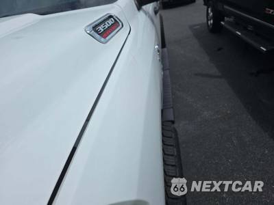 2022 Ram 3500 Tradesman Crew Cab Long Bed - zdjęcie 23 z 25 - miniatura