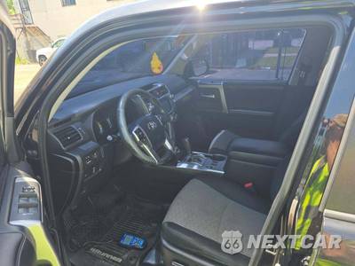 2016 Toyota 4Runner SR5 - zdjęcie 6 z 21 - miniatura