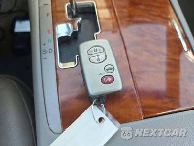 2010 Toyota Camry SE - zdjęcie 8 z 22 - miniatura
