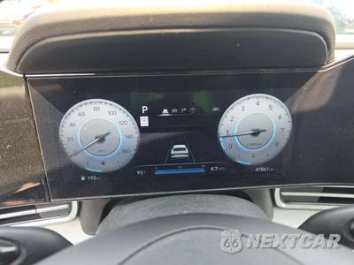 2024 Hyundai Elantra Limited - zdjęcie 6 z 18 - miniatura
