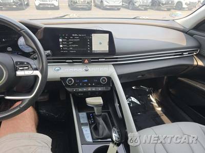 2024 Hyundai Elantra Limited - zdjęcie 7 z 18 - miniatura