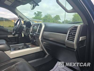 2017 Ford Super Duty F-250 Lariat Crew Cab Medium Bed - zdjęcie 19 z 24 - miniatura