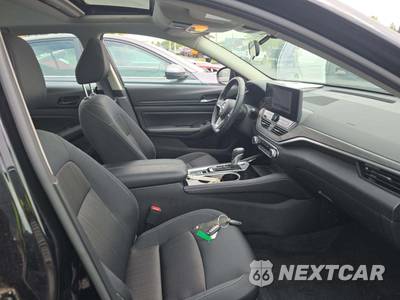 2024 Nissan Altima SV - zdjęcie 18 z 22 - miniatura