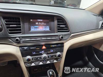 2020 Hyundai Elantra SE Sedan - zdjęcie 10 z 35 - miniatura