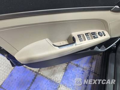 2020 Hyundai Elantra SE Sedan - zdjęcie 33 z 35 - miniatura