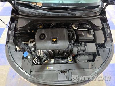 2020 Hyundai Elantra SE Sedan - zdjęcie 28 z 35 - miniatura