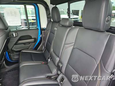 2025 Jeep Gladiator High Tide Crew Cab Medium Bed - zdjęcie 10 z 21 - miniatura
