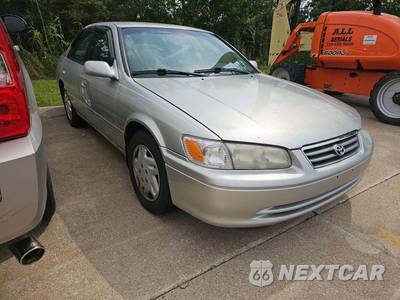 2000 Toyota Camry LE - zdjęcie 4 z 29 - miniatura