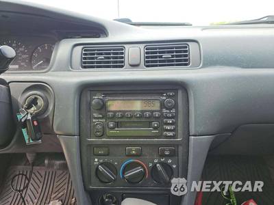 2000 Toyota Camry LE - zdjęcie 10 z 29 - miniatura